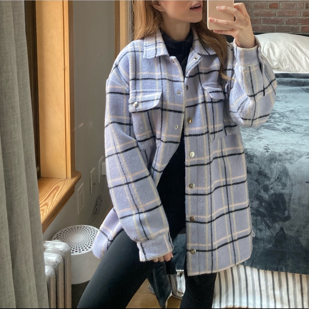 Forever 21 Flannel Jacket Shacket style Plaid coat in Lilac Stripes